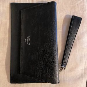 Black Matt and Nat clutch, in like new condition.
